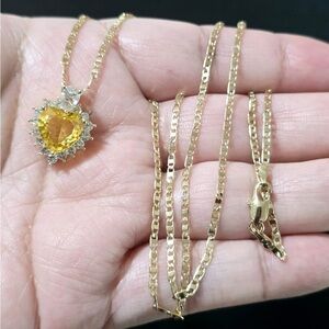 Medalla laminado en 14k de Corazón Zirconia.